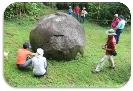 Esferas de piedra precolombinas